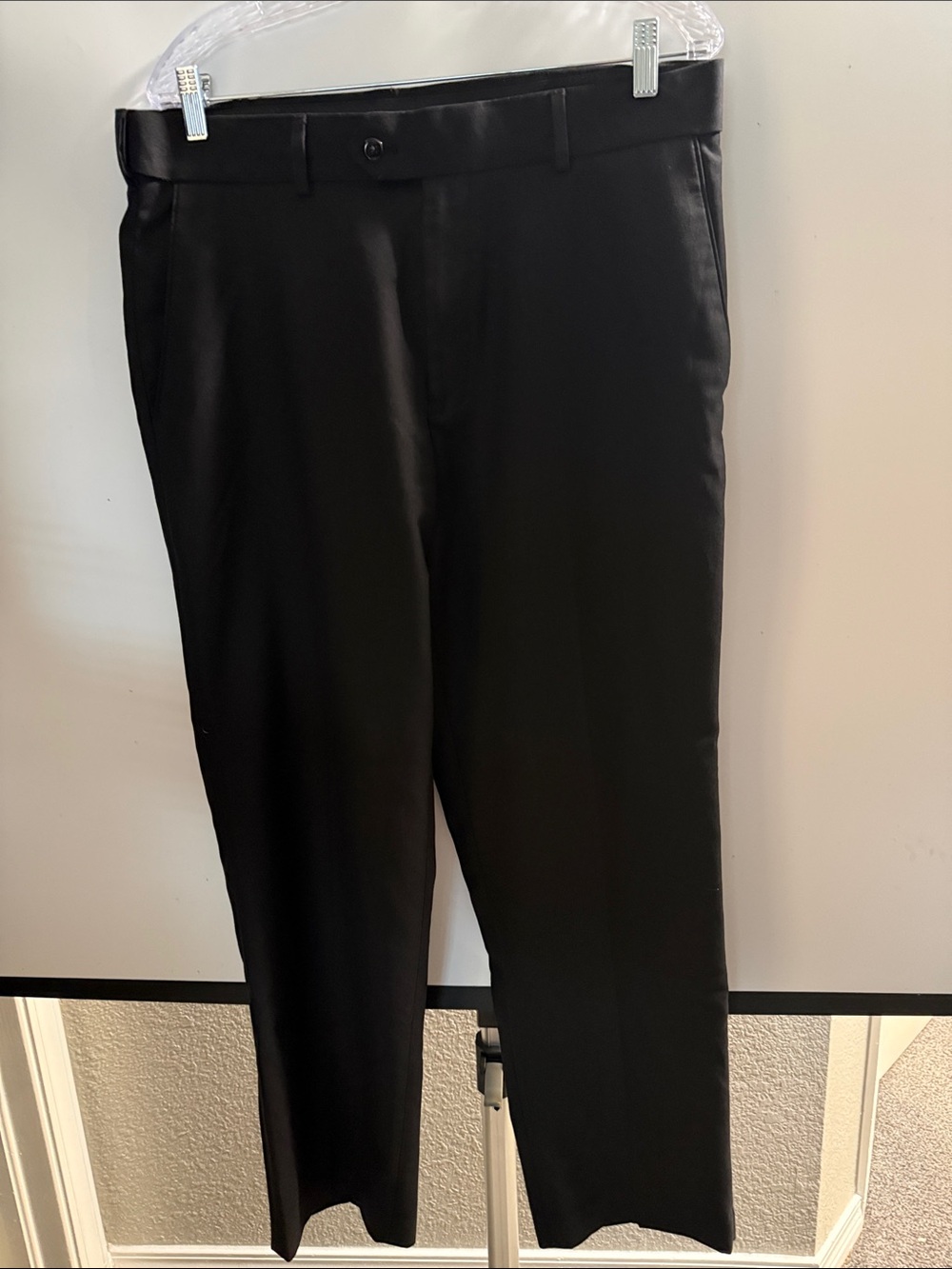Men's Tailored Black Dress Pants - Sleek Professional Style